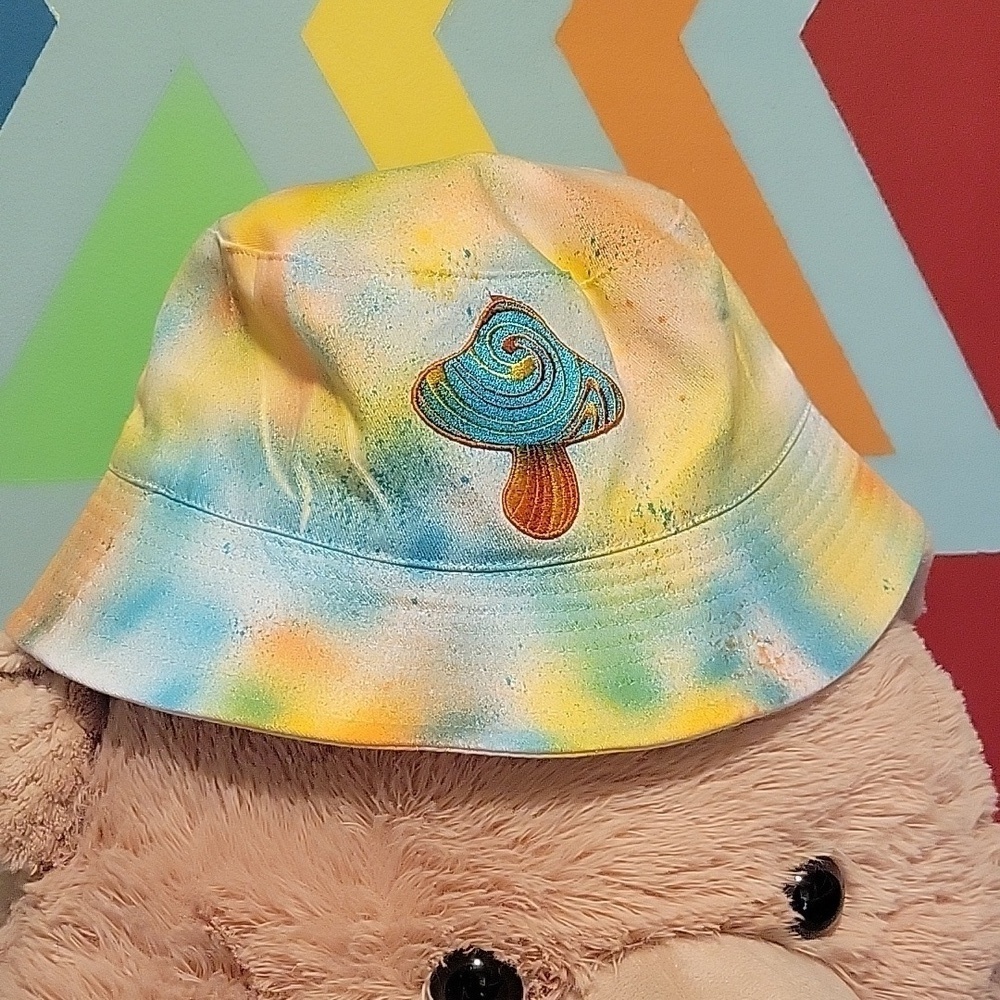 New Handmade Trippy Bucket Hat, Schroom Patch, and Tie Dye One size